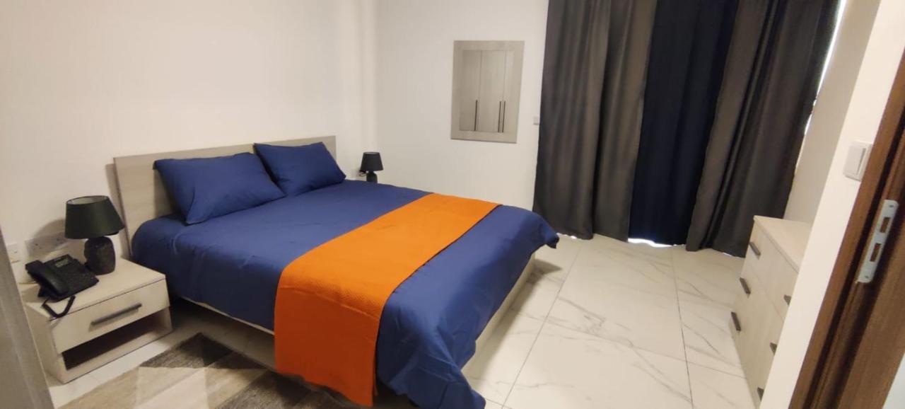 Blu-M Central Qormi Екстериор снимка