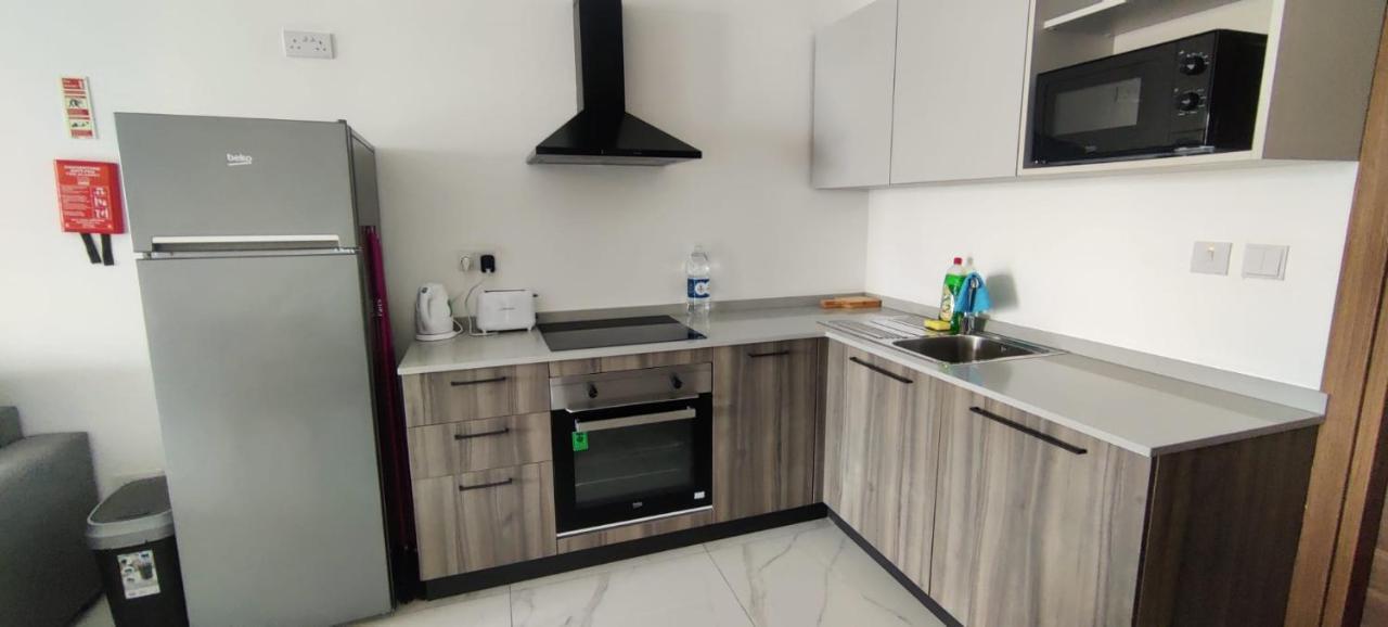 Blu-M Central Qormi Екстериор снимка