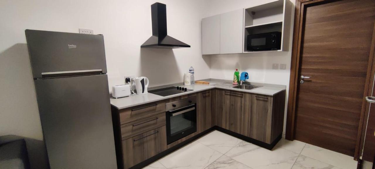 Blu-M Central Qormi Екстериор снимка