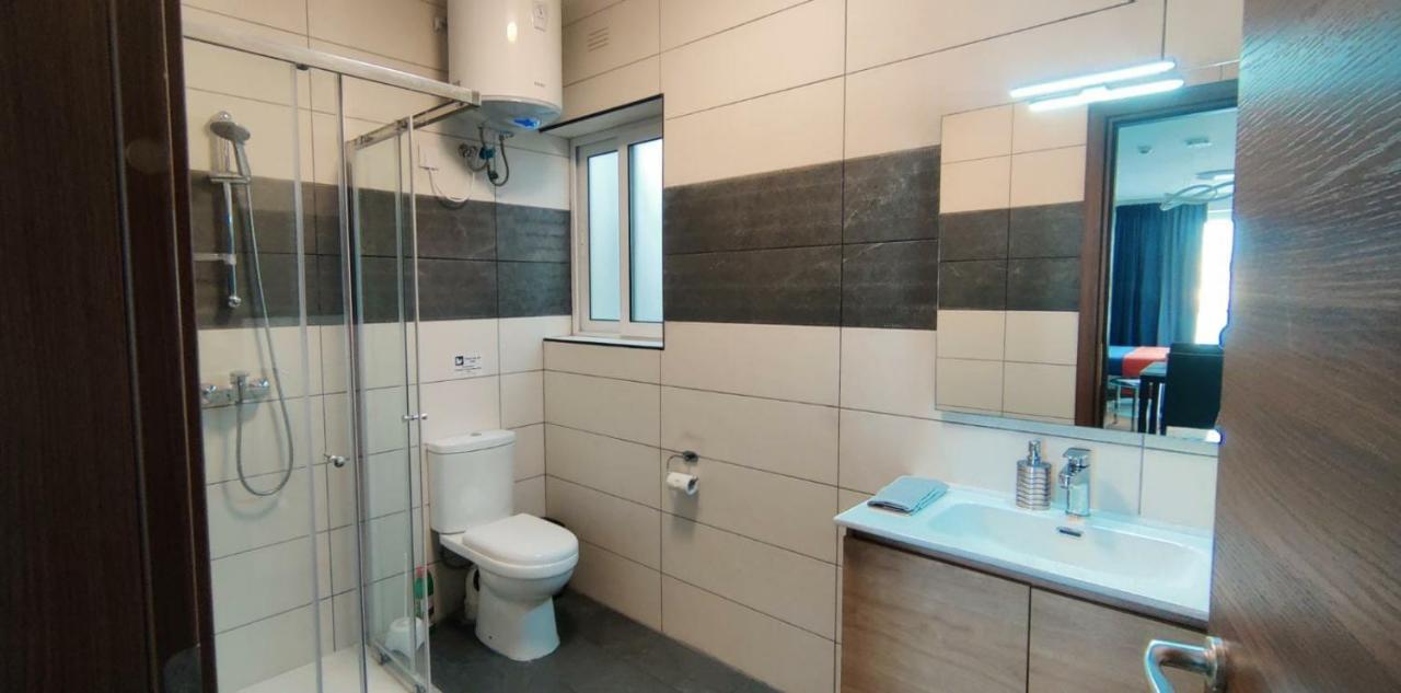 Blu-M Central Qormi Екстериор снимка