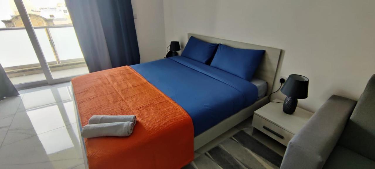 Blu-M Central Qormi Екстериор снимка