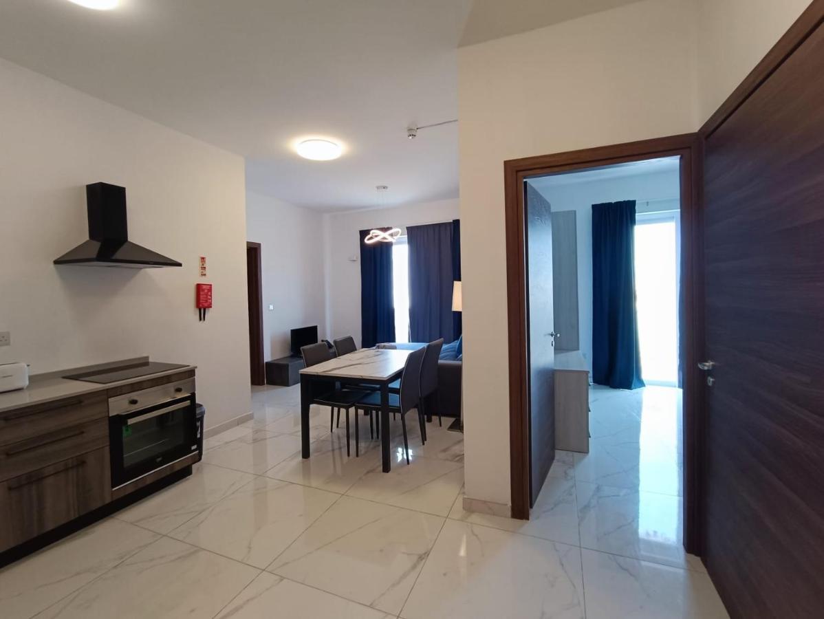 Blu-M Central Qormi Екстериор снимка