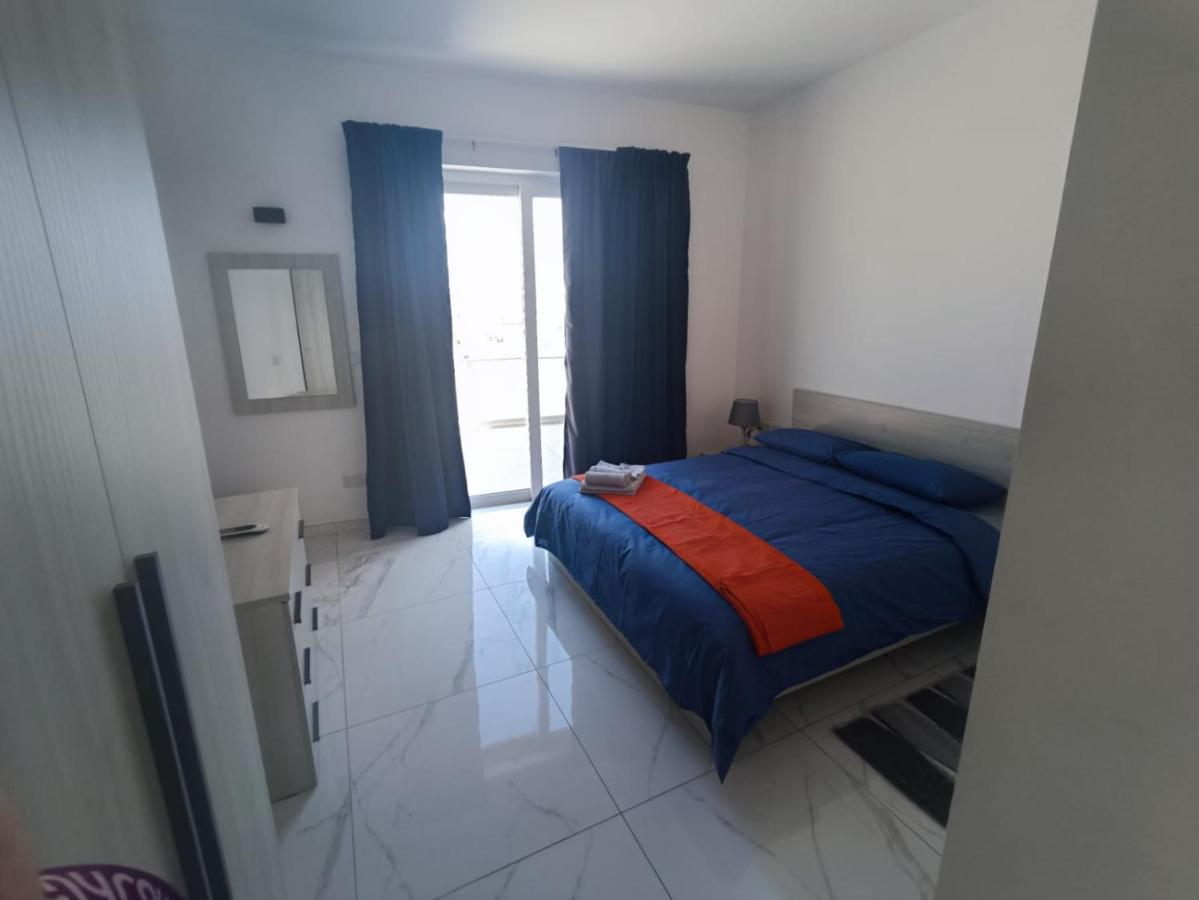 Blu-M Central Qormi Екстериор снимка