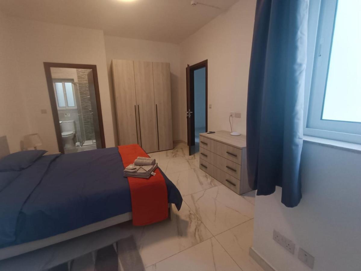 Blu-M Central Qormi Екстериор снимка